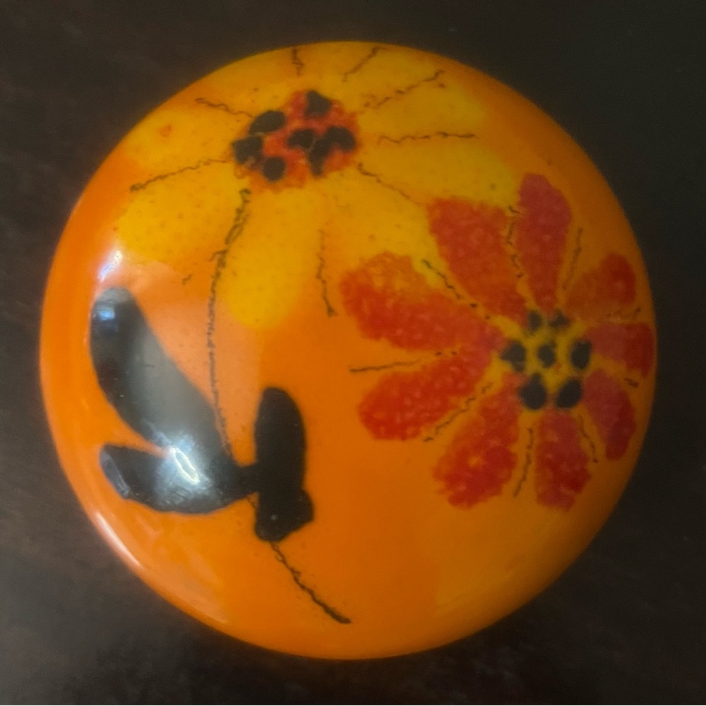 Bomelander Ceramic Figurine